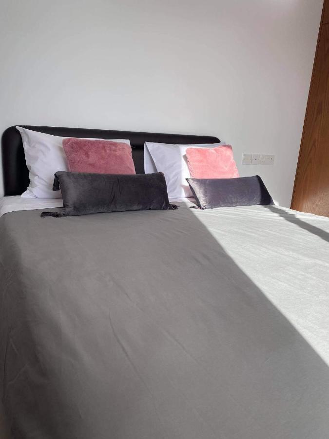 Beachside Apartment In Kato Paphos Lighthouse 81 외부 사진