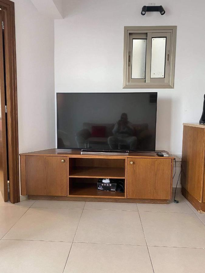 Beachside Apartment In Kato Paphos Lighthouse 81 외부 사진